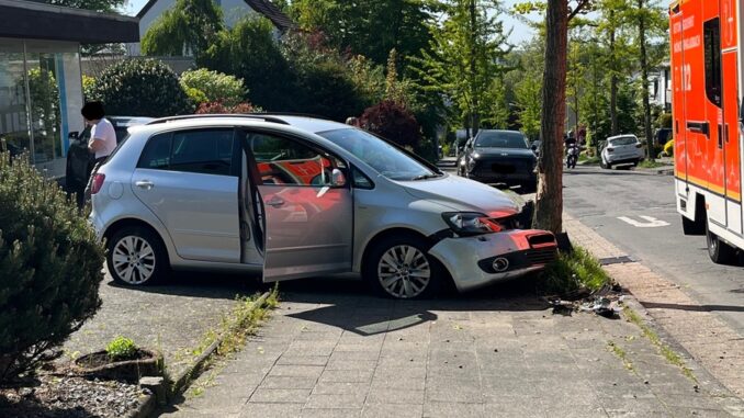 Unfallendposition, Kollision mit Baum